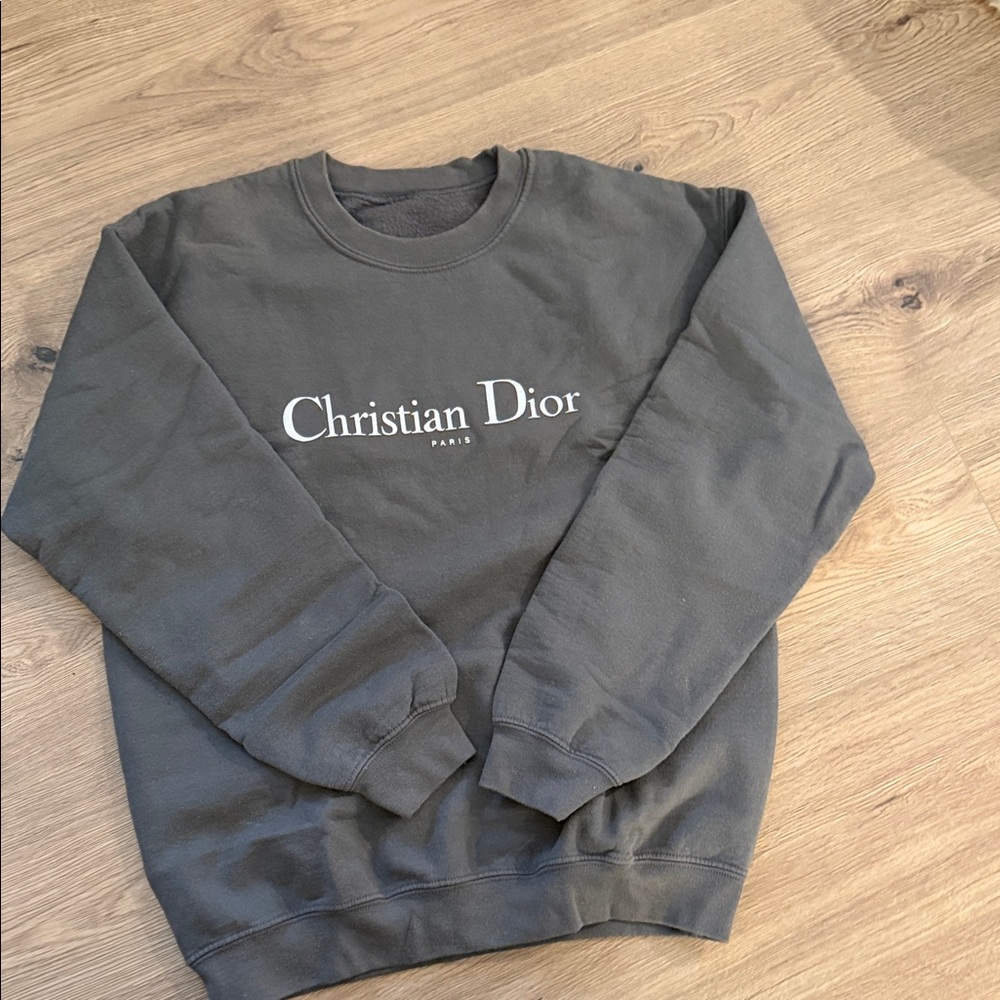 Faux Dior Women’s Crewneck Sweatshirt in Charcoal Gray